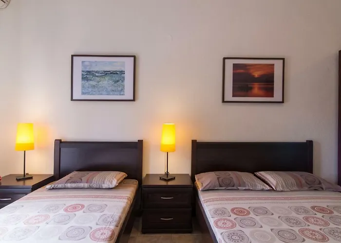 Sunset Semesterbostad Toroni